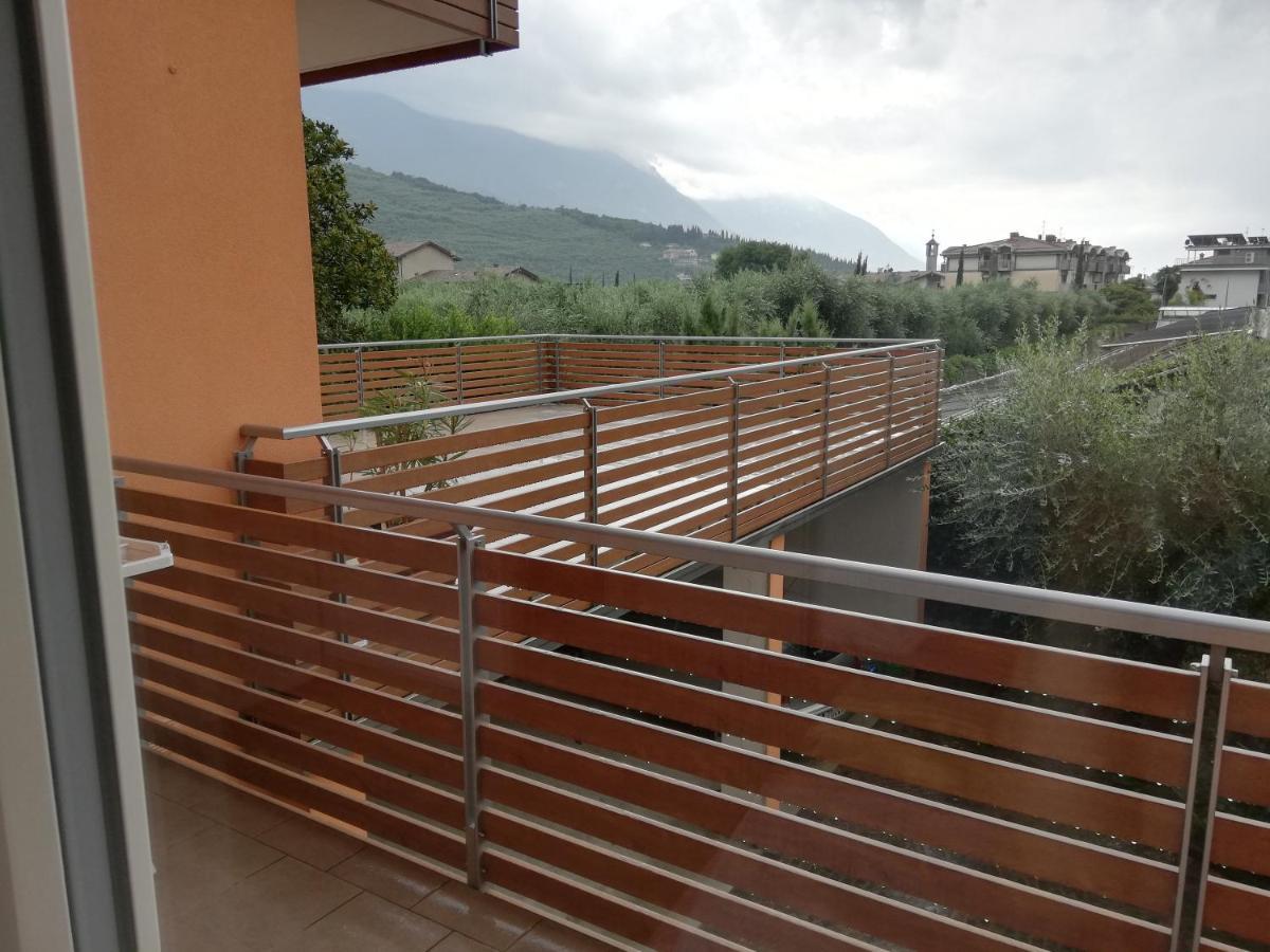 Appartamento La Terrazza ريفا ديل غاردا المظهر الخارجي الصورة